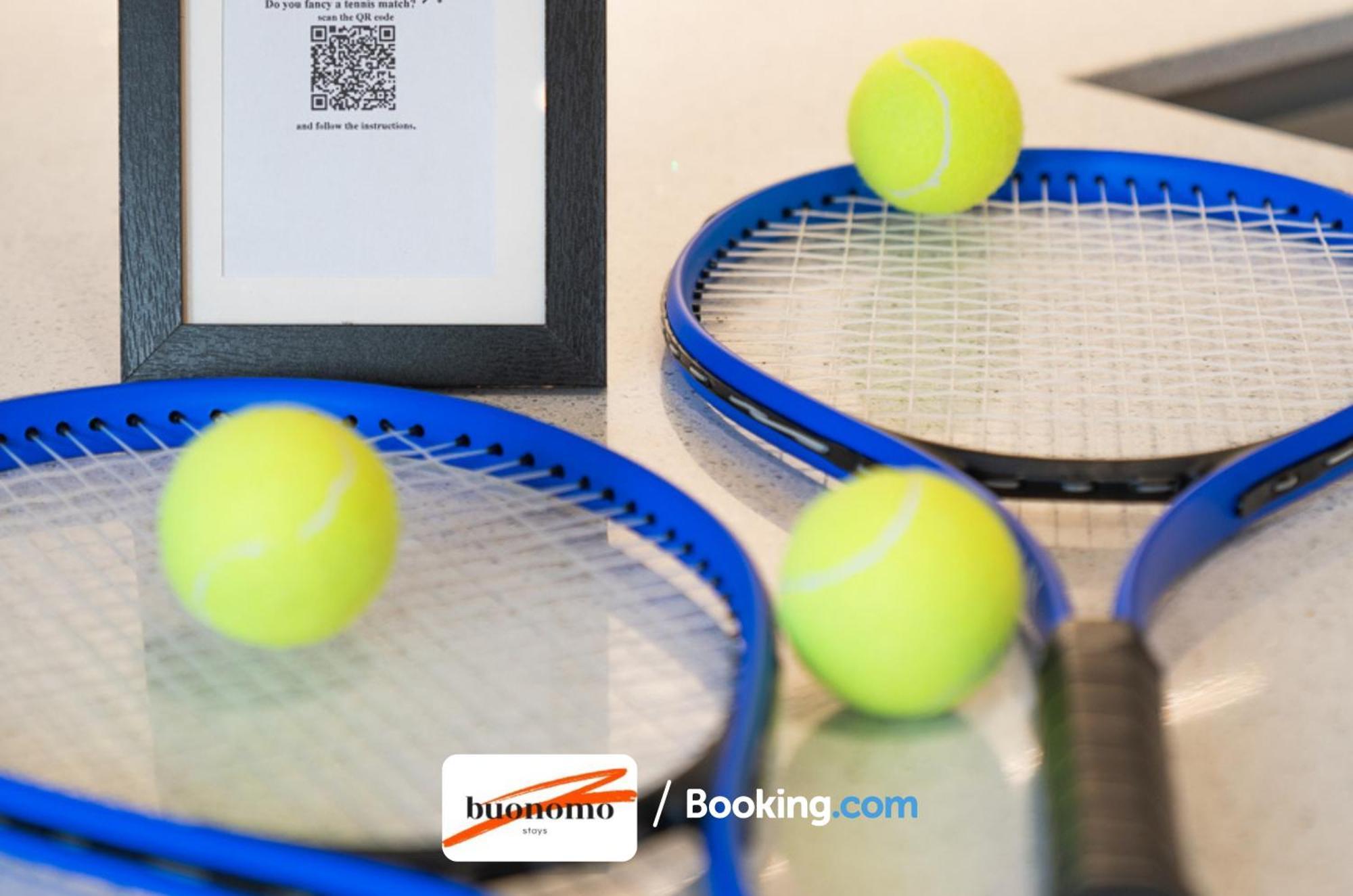 לונדון Two Bedroom Apartment At Buonomo Stays Short Lets & Serviced Accommodation Close To Wimbledon Tennis Courts מראה חיצוני תמונה